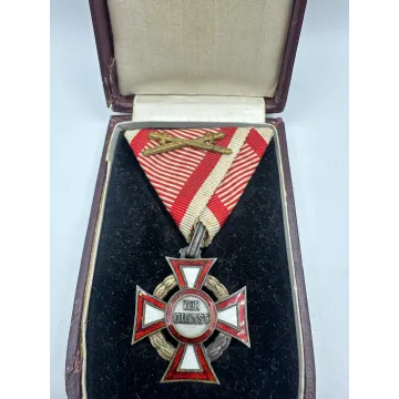 Austro-Węgry,  VERDIENST Krzyż Zasługi Wojskowej III klasa + pudełko Kochert / Rothe