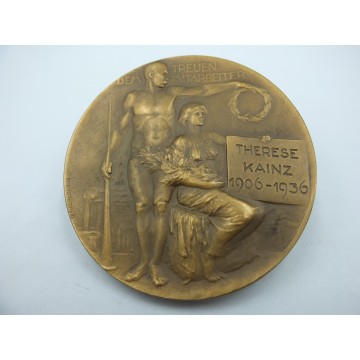 Medal Izba Gospodarcza, Handlu i Przemysłu w Wiedniu Dla Lojalnych Pracowników.