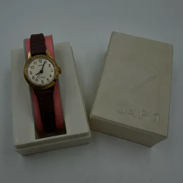ZARJA ZARIA 17 jewels Radziecki zegarek damski retro mechaniczny